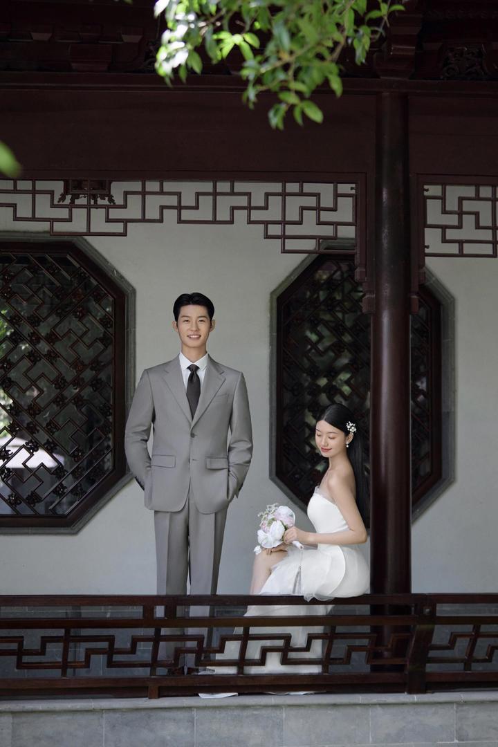 【园林婚纱照实在优雅】
